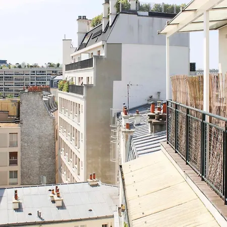 Bright Cocoon With View Of The Eiffel Tower Appartamento